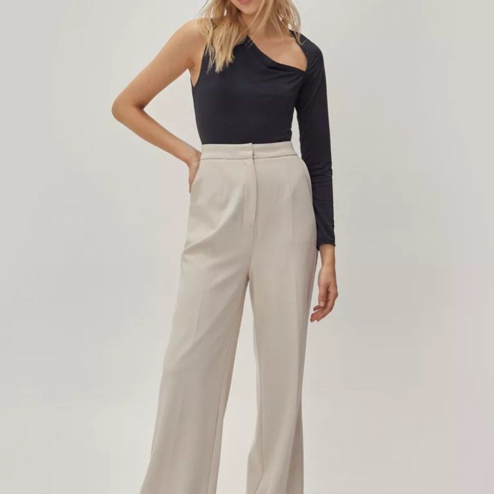 NASTY GAL Cut Out One Shoulder Body Suit 6